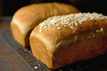 Wholewheat honey bread